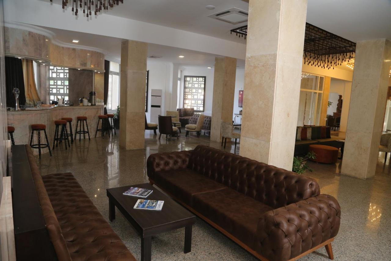 Celebrity Hotel Lapithos  Esterno foto