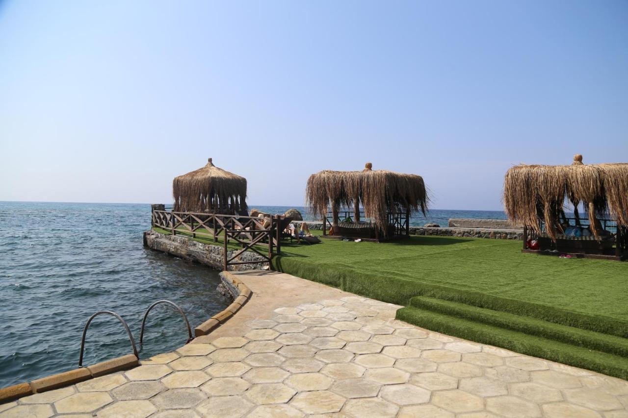 Celebrity Hotel Lapithos  Esterno foto